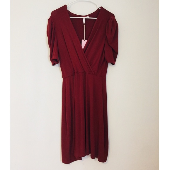 TAKE TOMORROW NWT Maroon Short Sleeve Dress - Picture 2 of 8